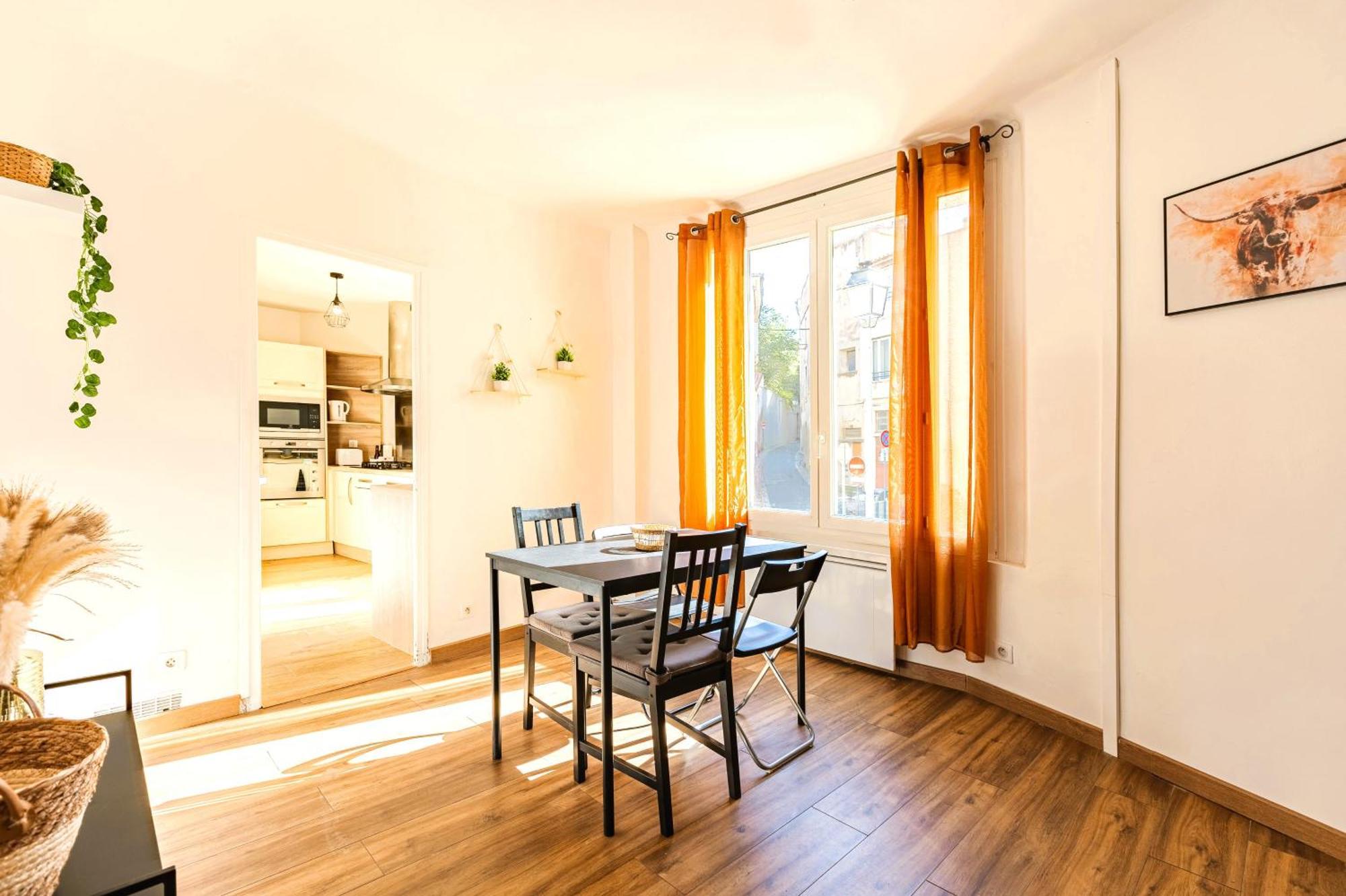 T2 Halles & Cathedrale - Centre Historique - Clim - Wifi - Free Parking Sur Demande Apartment Beziers
